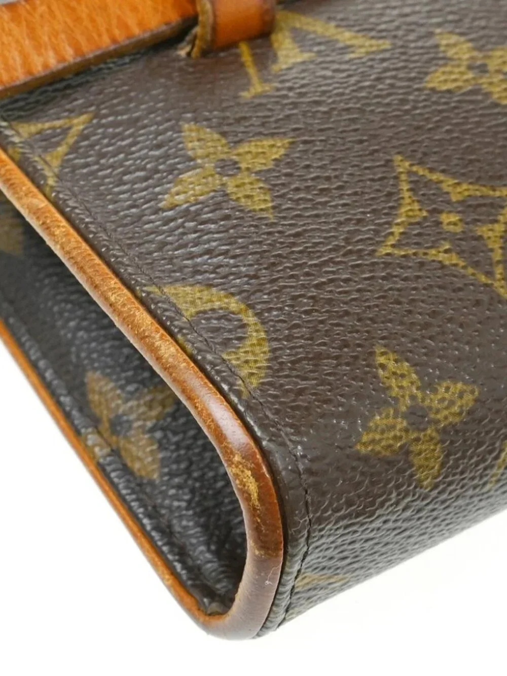 LOUIS VUITTON POCHETTE FLORENTINE BUM BAG